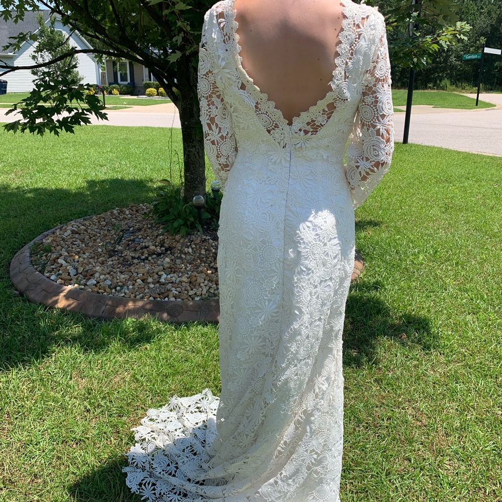 Vintage Cream Lace Wedding Dress Gem